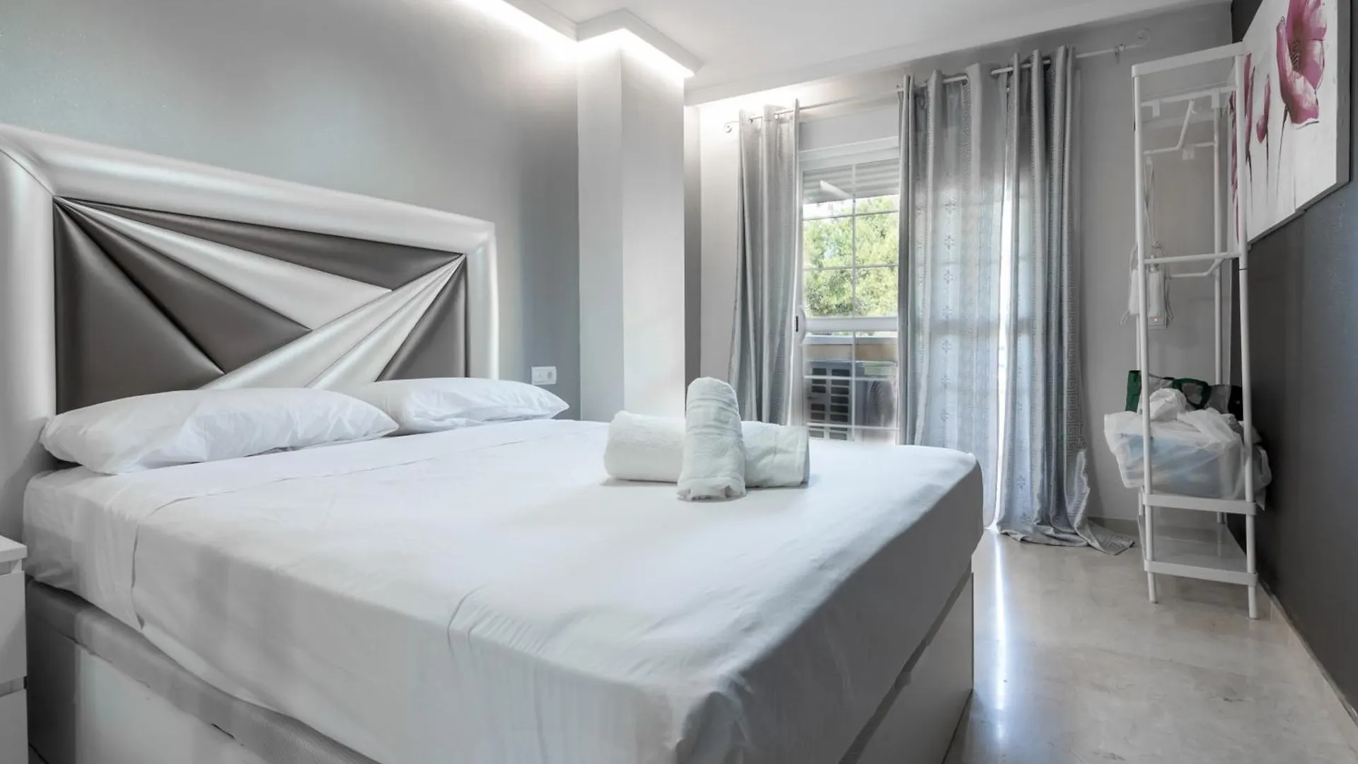 Coloso Con Vistas Al Mar Benalmadena Apartment 0*,